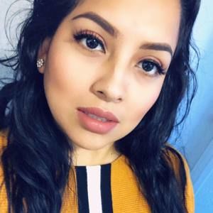 Meet your Posher, Claudia alejandra